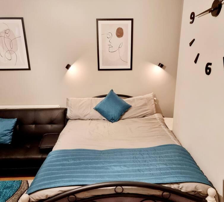 Stylish Apartment, Self Check-in, Ideal 4 Contractors, 25mins To Gatwick Airport * Thornton Heath